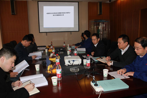 公司(si)産學(xué)(xue)研(yan)項(xiang)目(mu)通過鄭(zheng)州市科(ke)技跼驗(yan)收(shou)