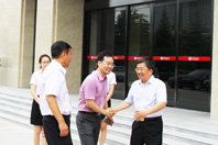 河南省商(shang)務(wù)(wu)廳副(fu)廳長(zhǎng)張雷(lei)明(ming)蒞臨鄭(zheng)鍋(guo)調(diào)(diao)研(yan) -3